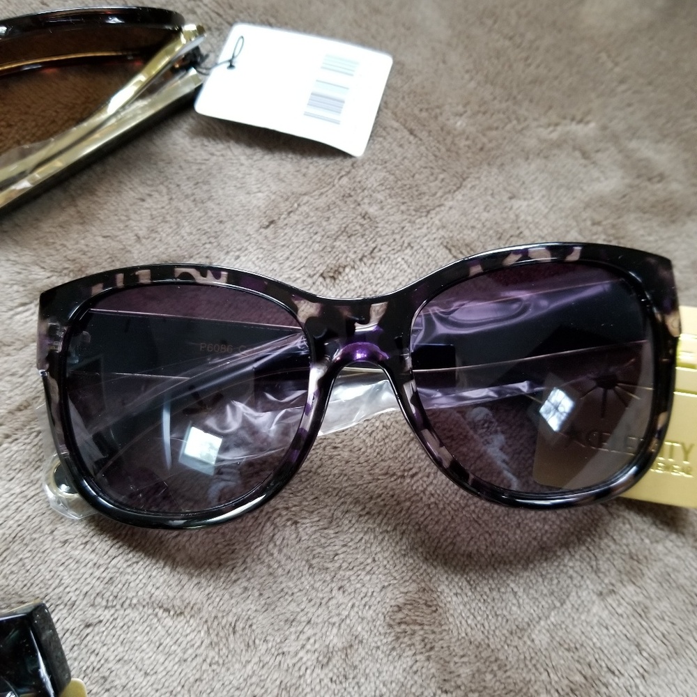 Buy2 Get 1 FREE!!⭐️Sunglasses Available Multiple Color - Picture 8 of 8